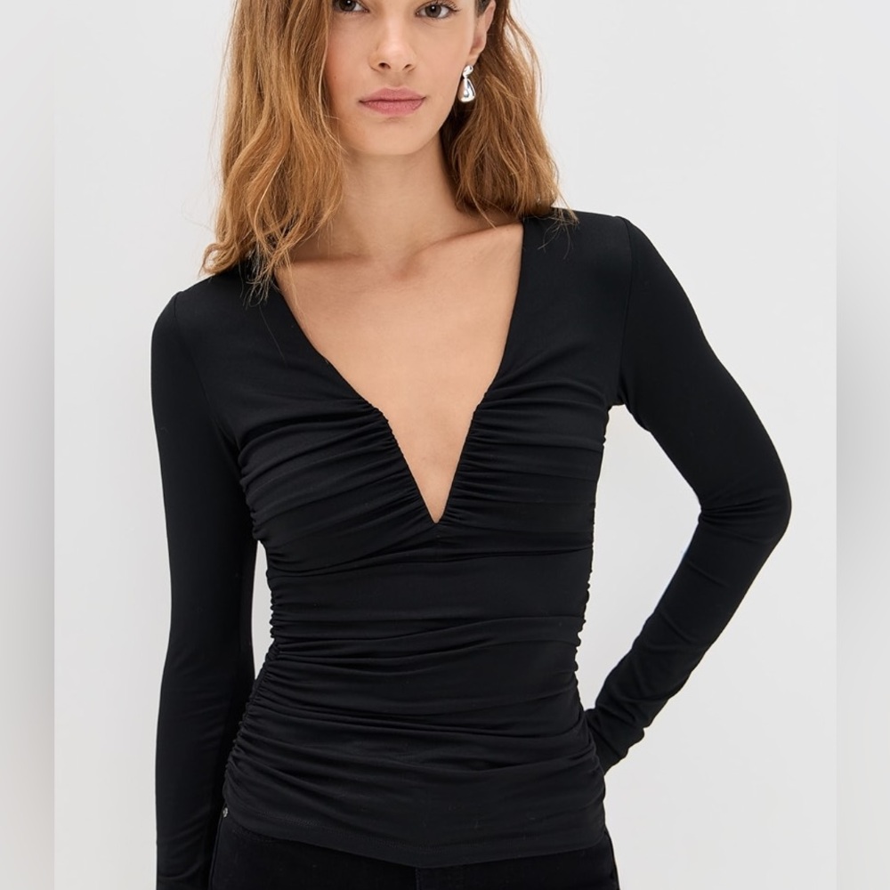 Susana Monaco V long sleeve with ruching